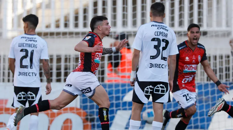 Colo Colo pierde ante Deportes Limache en Quillota. (Foto: Photosport)