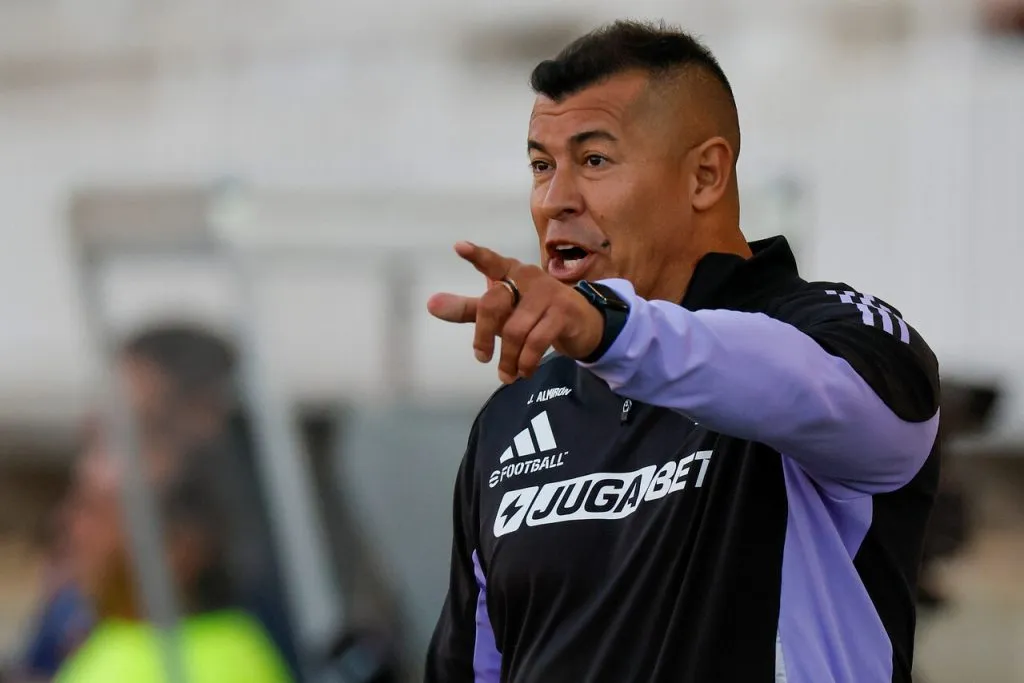 Almirón ya se resigna con el castigo | Foto: Photosport