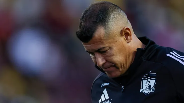 Jorge Almirón tira la esponja en Colo Colo por este tema