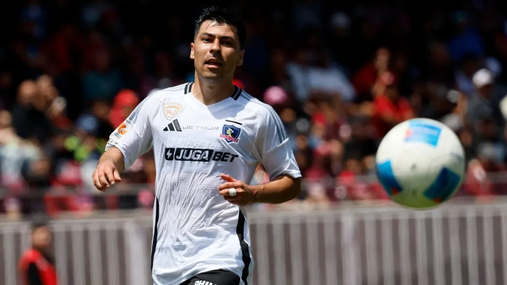 Tomás Alarcón salió lesionado en el amistoso de Colo Colo con La Roja Sub 20.