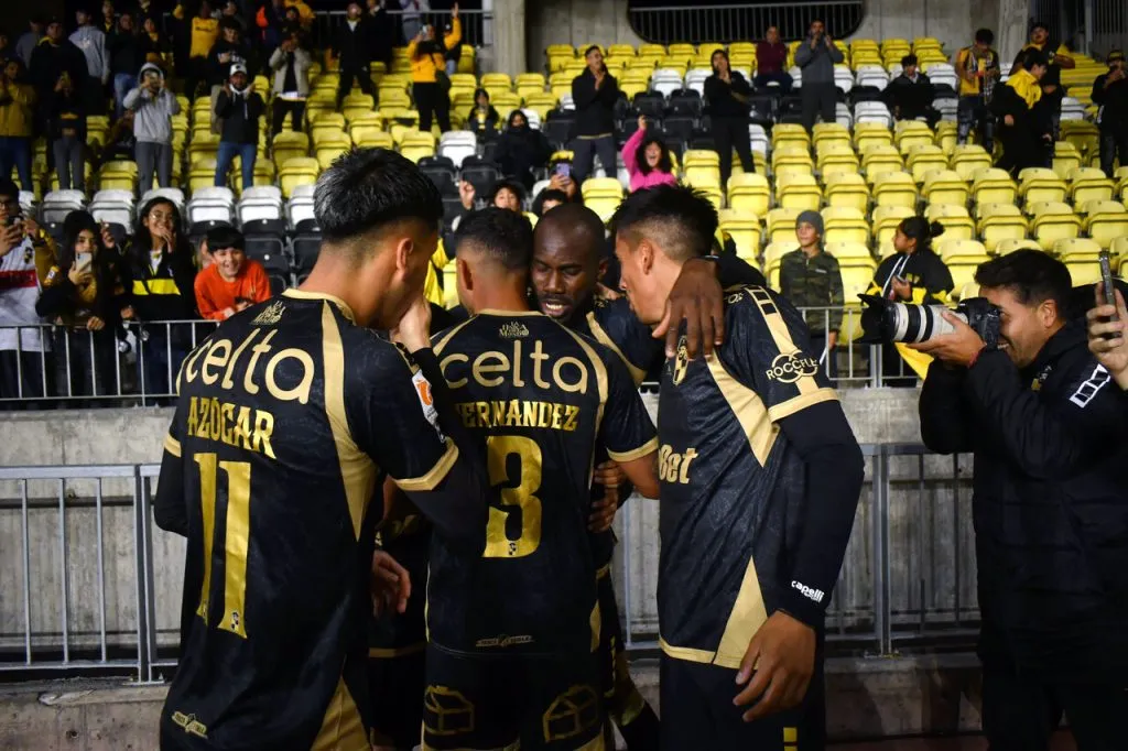 Coquimbo festeja en lo más alto de la tabla de posiciones (Photosport).