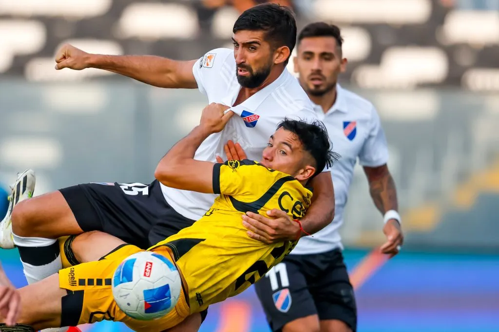 Para Vega, Amor es un fijo en Colo Colo. | Foto: Photosport