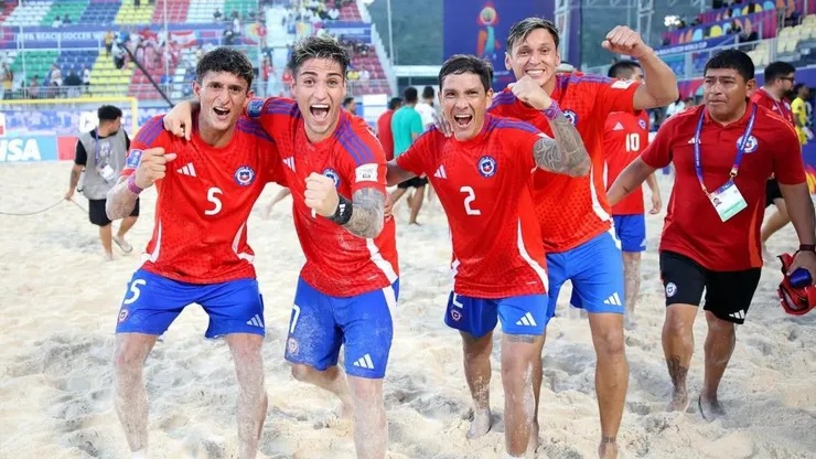 La Roja de Fútbol Playa encarará su último partido del Grupo C con posibilidades de avanzar de fase. (Foto: @LaRoja)