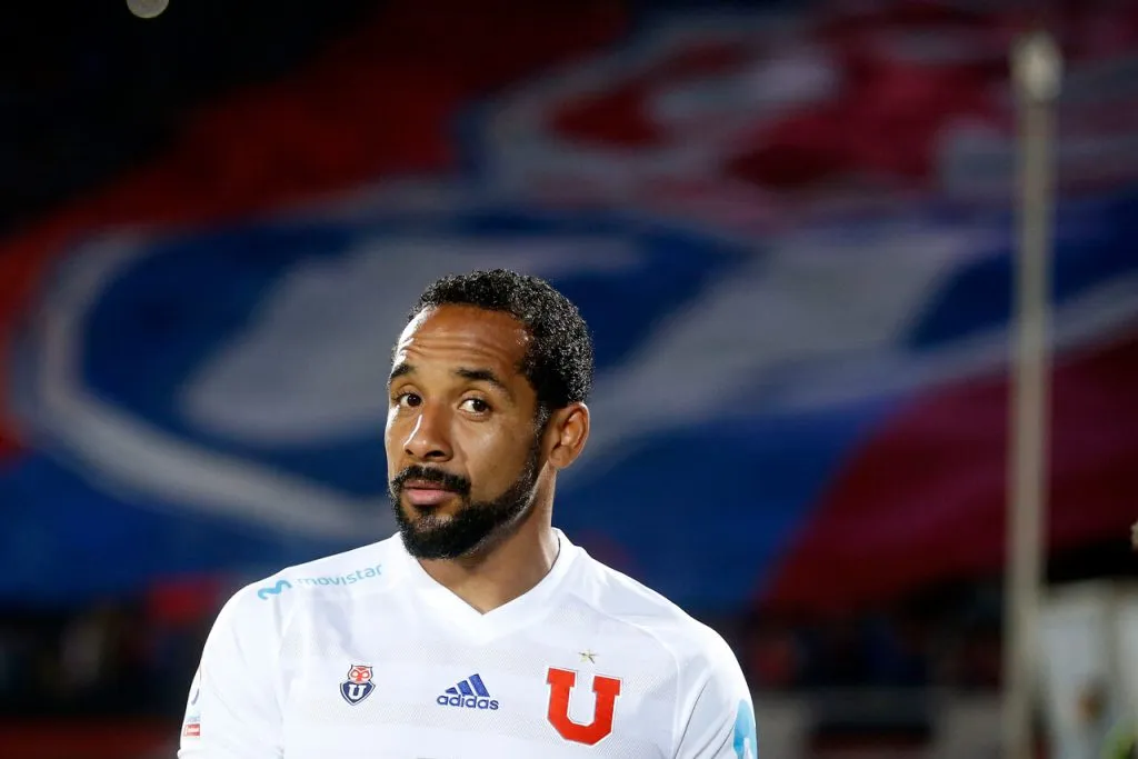 Beausejour emociona al hincha azul | Foto: Photosport