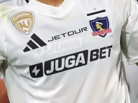 Nació el amor en Colo Colo: figuras del femenino y masculino oficializan romance