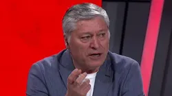 Pato Yáñez le llama la atención al plantel albo.