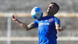 Charles Aránguiz estará de una a dos semanas fuera de las canchas (Photosport).