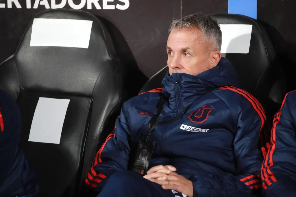 Gustavo Álvarez explicó los goles que recibió Universidad de Chile. (Foto: Photosport)