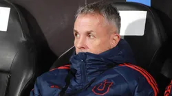 Gustavo Álvarez se molesta con consulta en conferencia de prensa. (Foto: Photosport)