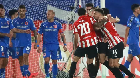 La prensa argentina celebró el 3-0 de Estudiantes a la U en Santiago