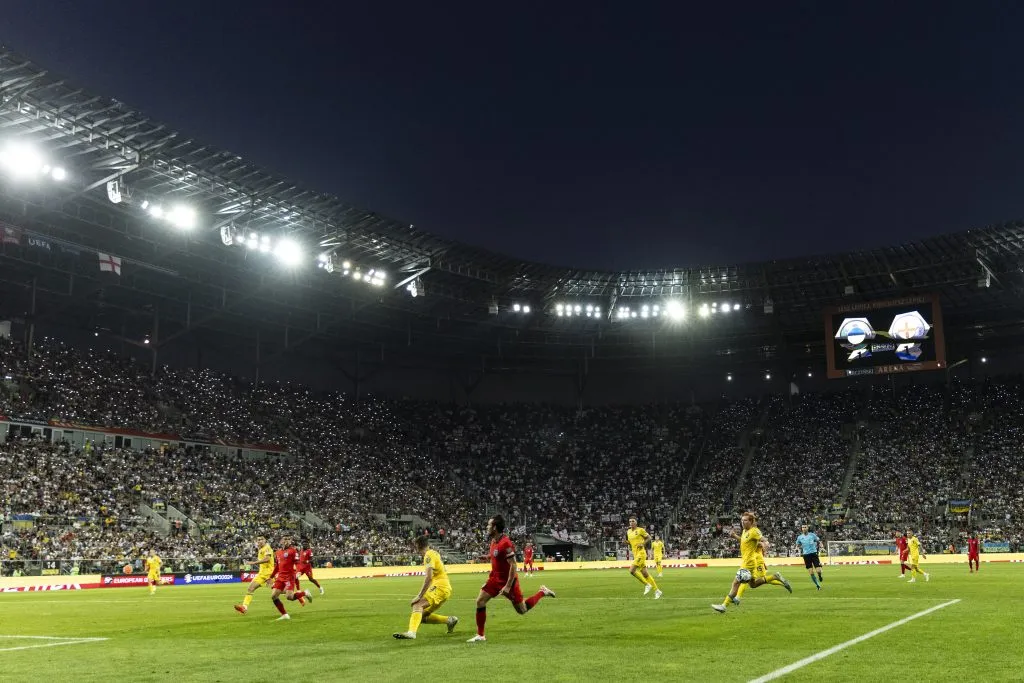 El estadio Municipal de Breslavia, oficialmente conocido como Tarczyński Arena Wrocław recibirá la final de la UEFA Conference League. (Photo by Maja Hitij/Getty Images)