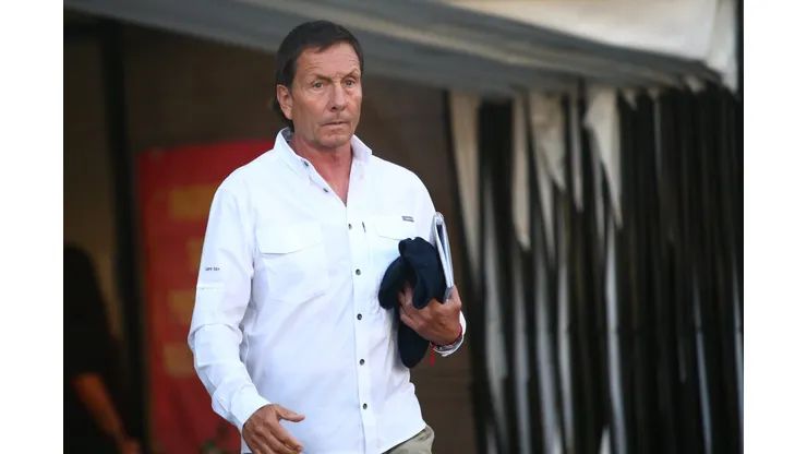 Fernando Díaz rechaza las candidaturas de cualquier entrenador sin títulos a la Roja.