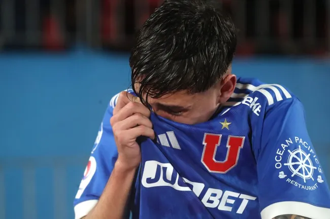 La emoción de Salvador Negrete tras su debut profesional con la U | FOTO: Jonnathan Oyarzun/Photosport