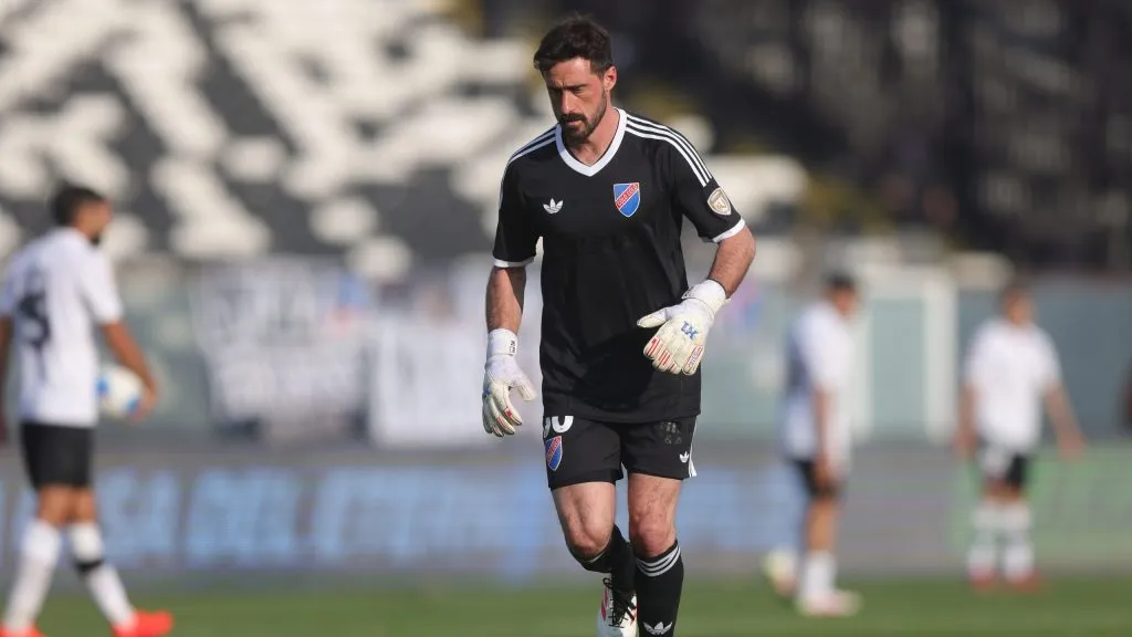 Fernando De Paul comienza a ganarse los elogios en Colo Colo.