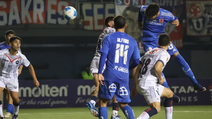 Universidad de Chile empató frente a Deportes Recoleta en el Nacional. (Foto: Photosport)