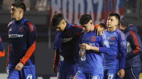 Juvenil de Universidad de Chile pide camiseta en la Copa Libertadores.