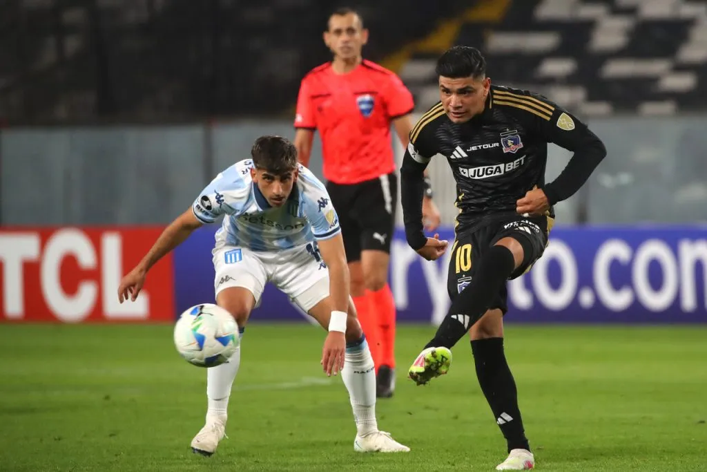 Colo Colo enfrenta a Racing el miércoles. | Foto: Photosport