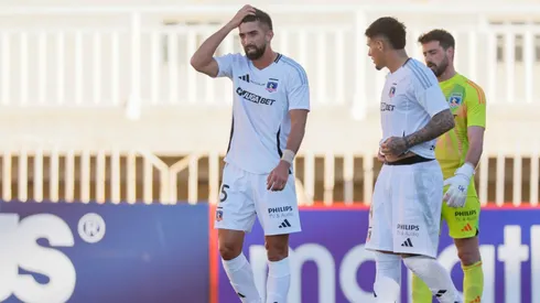 HInchas albos enojados con el equipo.