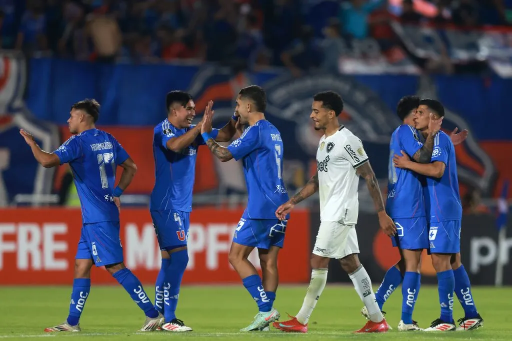 A la U solo le sirve ganar ante Carabobo. | Foto: Photosport