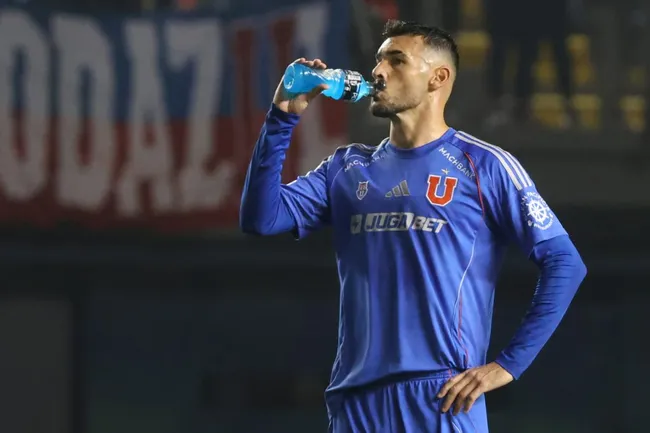 Fabricio Formiliano se perderá el duelo entre Universidad de Chile y Carabobo FC por Copa Libertadores.