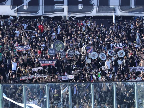 Informan que plantel de Colo Colo sostiene reunión con barristas