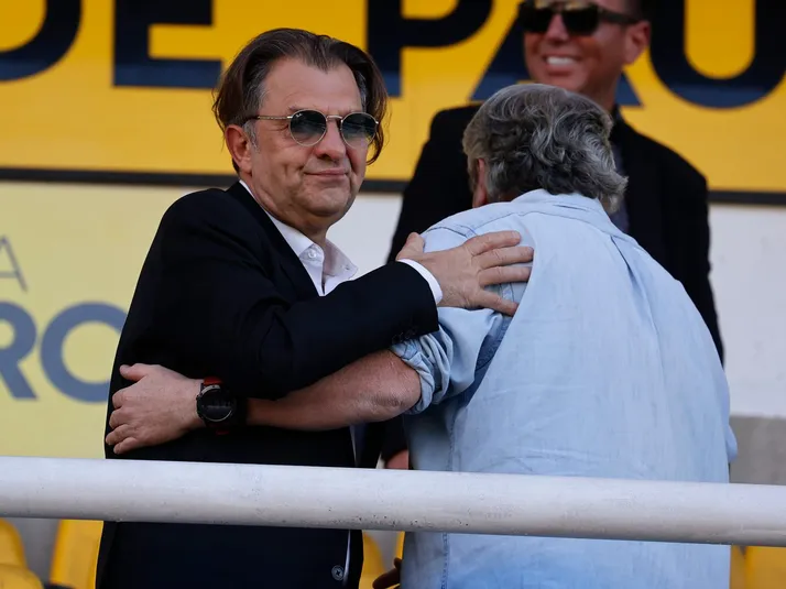 Colegio de entrenadores manda feroz advertencia a Mosa: "Hay que mandarlo a..."