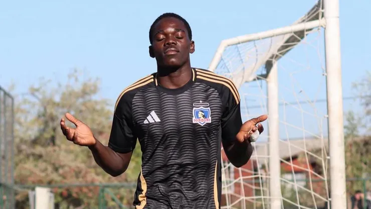 Vicente Pizarro pone tod su fe en Manley Clerveaux y asegura que se viene su oportunidad (Foto: @colocolofutboljoven)