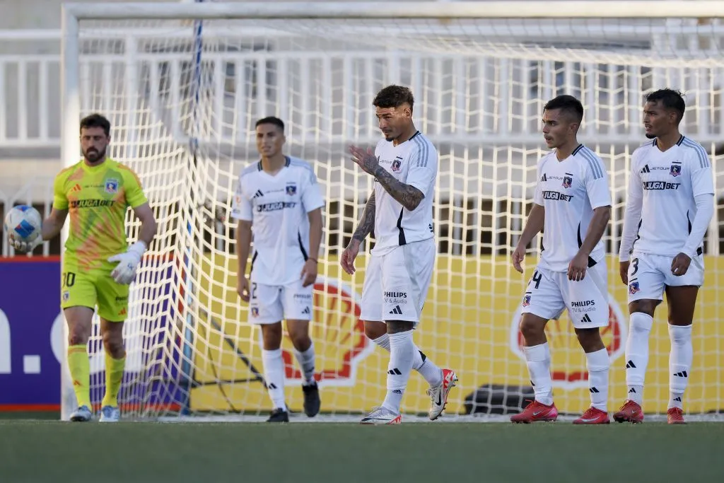 Juvenal Olmos ve a un Colo Colo “trotón” en la cancha. (Foto: Photosport)