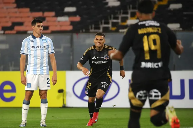 Lucas Cepeda le marcó a Racing en el primer enfrentamiento por la Copa Libertadores 2025. (Foto: Jonnathan Oyarzún/Photosport)