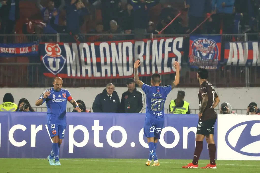 Díaz y su gran dupla con Aránguiz en la U | Foto: Photosport