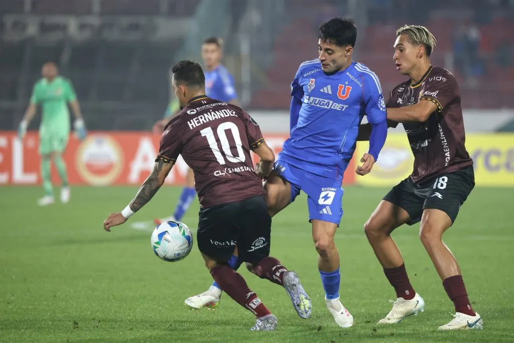 Altamirano jugó todo el partido ante Carabobo | FOTO: Jonnathan Oyarzun/Photosport