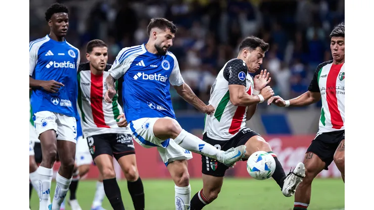 Así quedo la tabla de posiciones del grupo E de la Copa Sudamericana trás Cruzeiro - Palestino.
