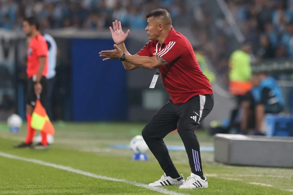 En Colo Colo toman la decisión de poner fin al ciclo de Jorge Almirón. (Foto: Getty)