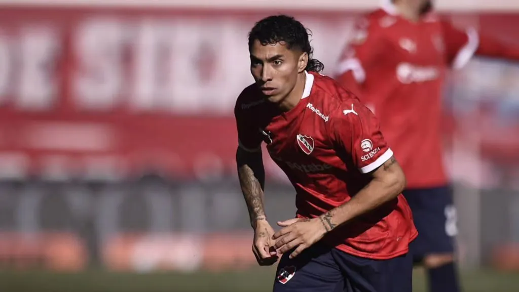 Luciano Cabral fue titular en la victoria de Independiente