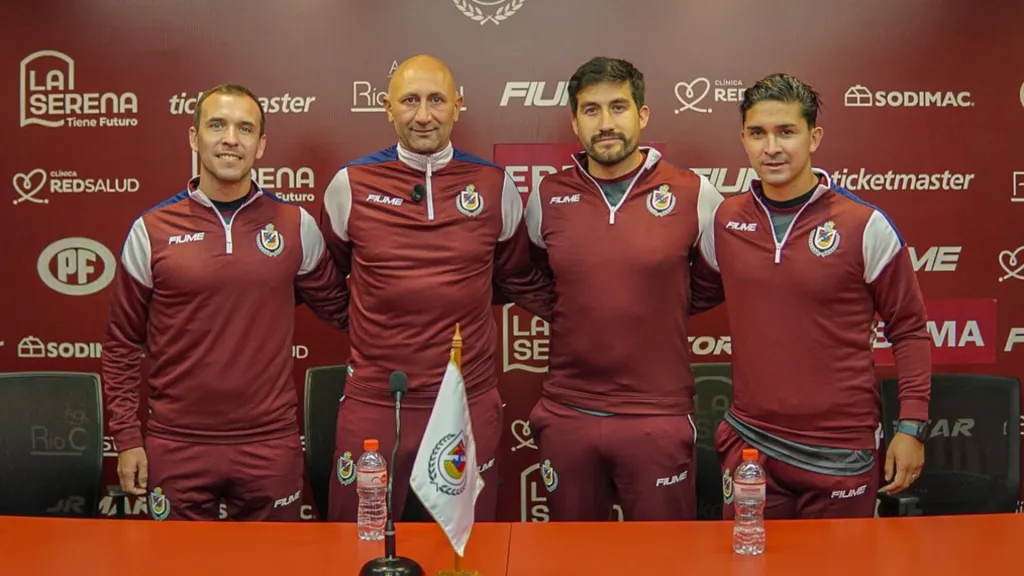 Felipe Gutiérrez se incorporó al cuerpo técnico de Deportes La Serena. El campeón de América con La Roja será ayudante técnico.
