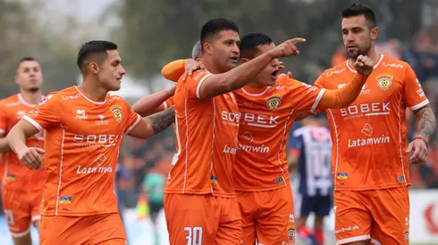 Se mueve la tabla en la B.