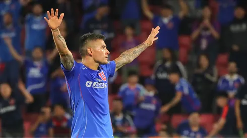 Charles Aránguiz fue aplaudido por un histórico de Universidad de Chile.