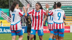 La Selección de Paraguay goleó a Perú y llegó a la cima