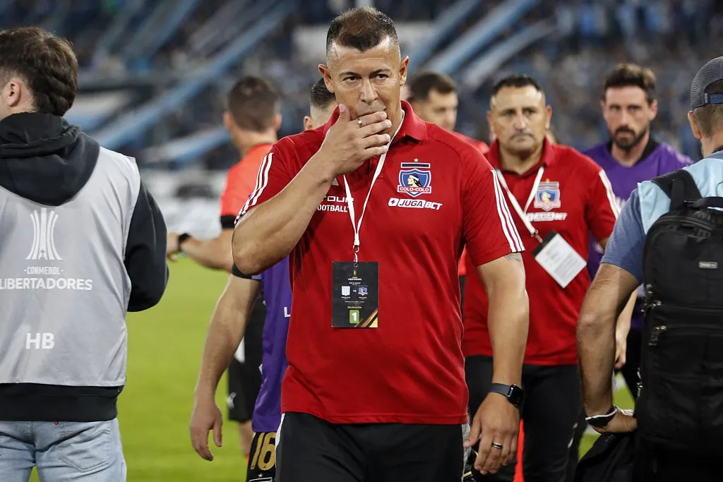 En Colo Colo definen la continuidad de Jorge Almirón. (Foto: Daniel Jayo/Getty Images)