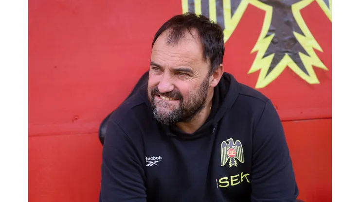 José Luis Sierra es apuntado como uno de los grandes culpables de la debacle de Unión (Foto: Photosport)
