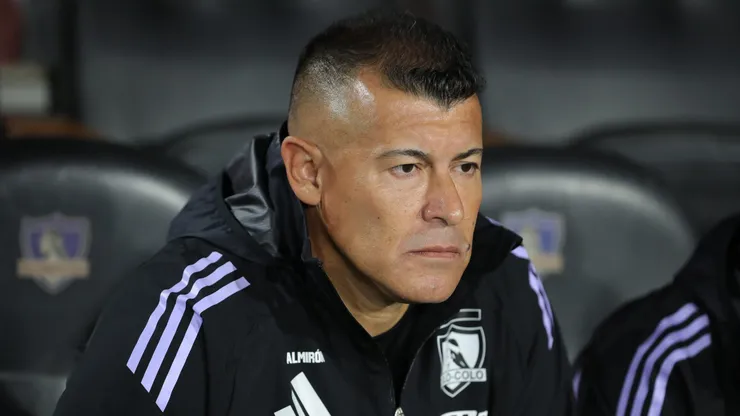 Jorge Almirón pudo haber dirigido su último partido en Colo Colo.