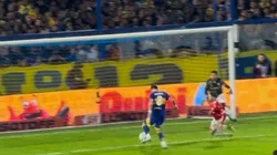 Carlos Palacios se perdió un gol solo ante Independiente.