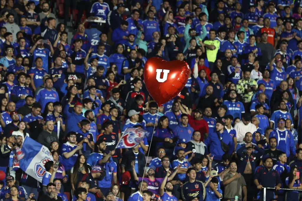 Los fanáticos de Universidad de Chile podrán estar en el estadio Lucio Fariña. (Foto: Photosport)