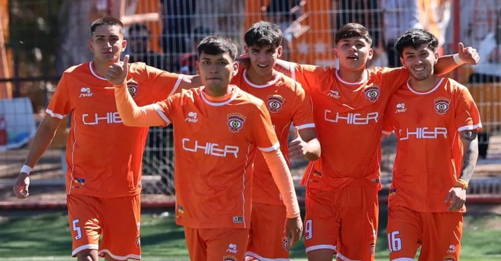 Existe la opción de que todo el fútbol formativo de Cobreloa se traslade a Calama. Actualmente los Zorros tienen parte de las divisiones menores en Santiago. (Foto: Cobreloa SADP)