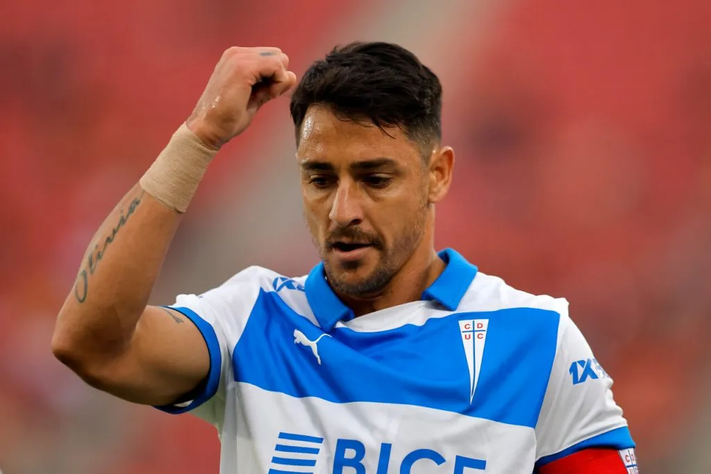 Fernando Zampedri podría partir de la UC ante el interés de un gigante brasileño (Photosport).