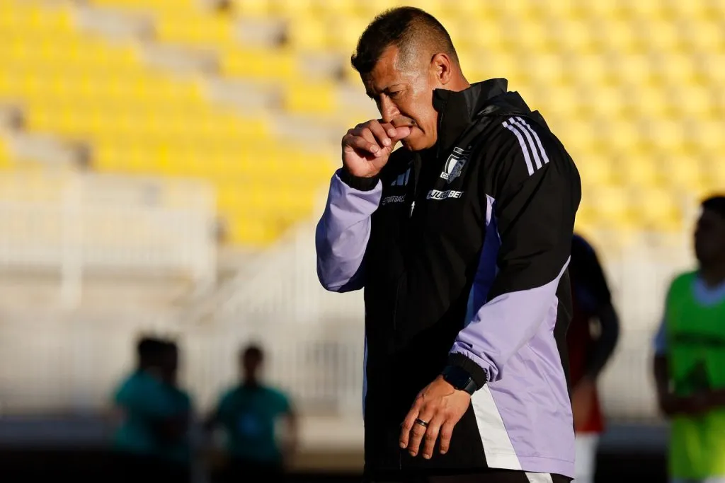 Almirón vive sus últimas horas en Colo Colo | Foto: Photosport