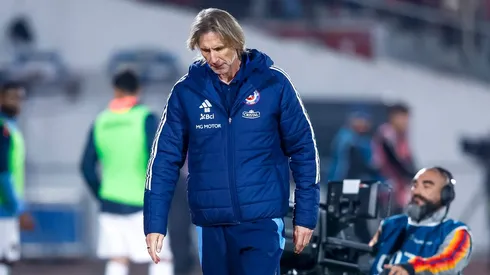 Ricardo Gareca es sacado a la pizarra por Iván Zamorano.