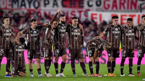 El goleador brilla en Argentina y su nombre también llama la atención.