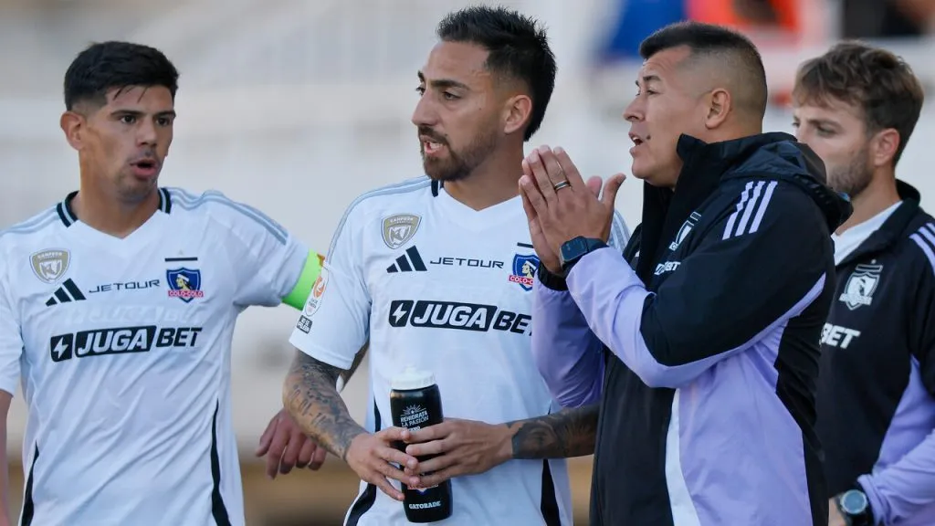 El delantero argentino habló de varios temas que competen al DT en medio de la crisis.