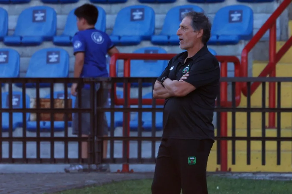 Actualmente, Salas se encuentra en búsqueda de un nuevo club donde dirigir | FOTO: Eduardo Fortes/Photosport